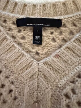White House Black Market Cream V-Neck Knit Sweater